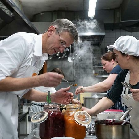 Gasthof Boehm Persenbeug Bagian luar foto